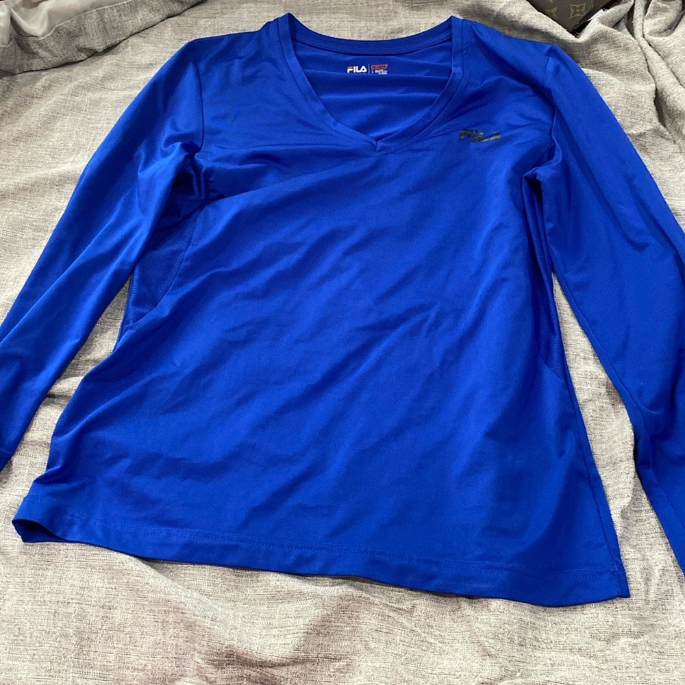 Women’s long sleeve dri fit shirt